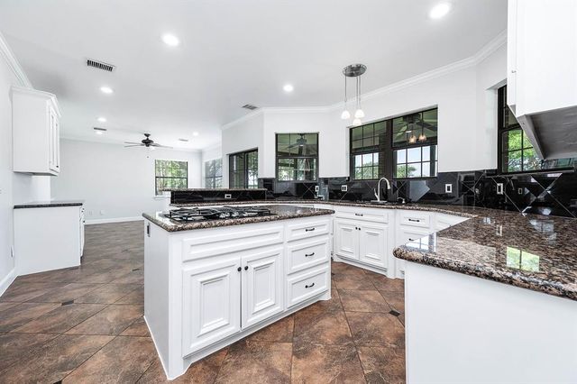 4703 Shadow Grass Drive, Katy, TX 77493