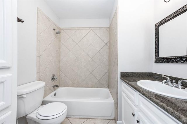4703 Shadow Grass Drive, Katy, TX 77493