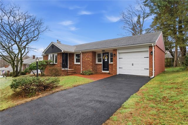 44 Valente Drive, Cranston, RI 02920