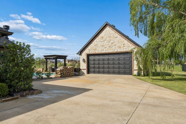 2585 Wincrest Drive, Rockwall, TX 75032
