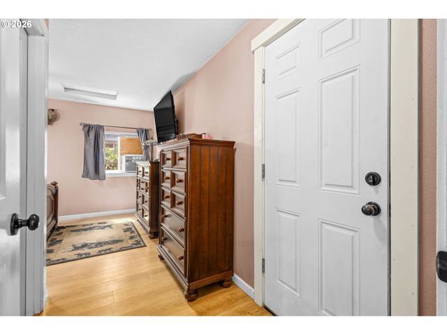 402 Sw IVY Rd, Estacada, OR 97023