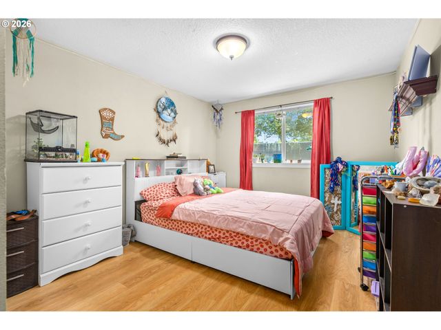 402 Sw IVY Rd, Estacada, OR 97023