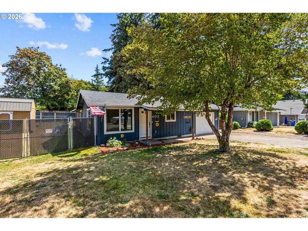 402 Sw IVY Rd, Estacada, OR 97023