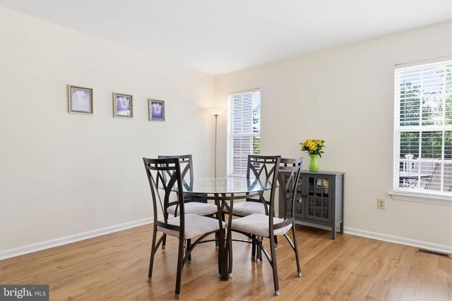 64 QUINCE CIR, Newtown, PA 18940