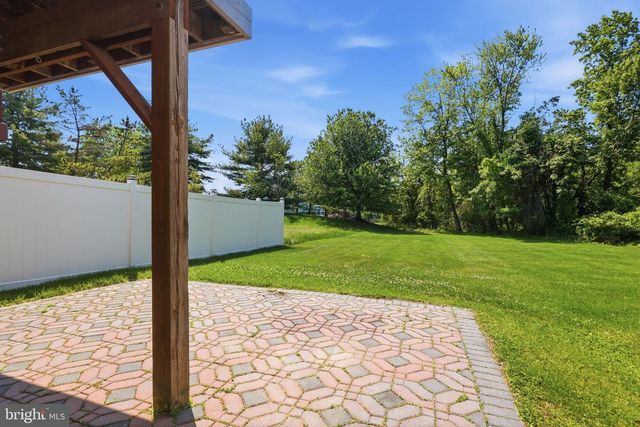 64 QUINCE CIR, Newtown, PA 18940