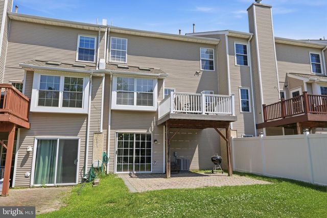 64 QUINCE CIR, Newtown, PA 18940