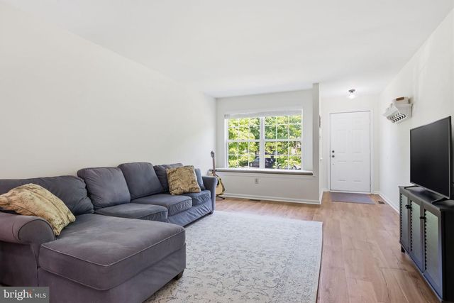 64 QUINCE CIR, Newtown, PA 18940