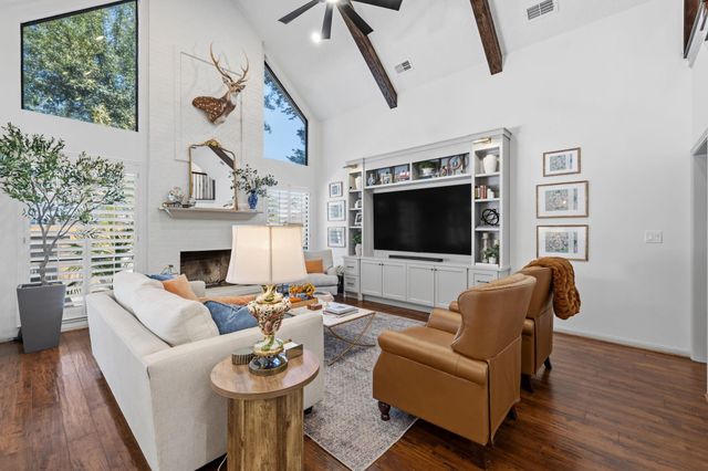 12810 Fisher Drive, Mont Belvieu, TX 77523