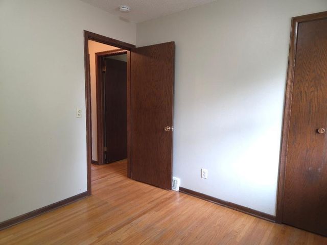 4076 Ensign Avenue N, New Hope, MN 55427