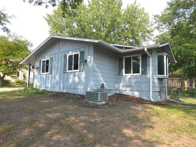 4076 Ensign Avenue N, New Hope, MN 55427