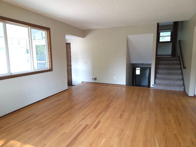 4076 Ensign Avenue N, New Hope, MN 55427