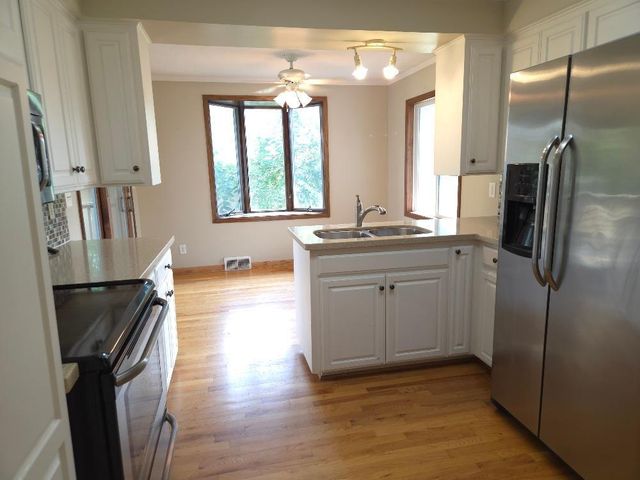 4076 Ensign Avenue N, New Hope, MN 55427