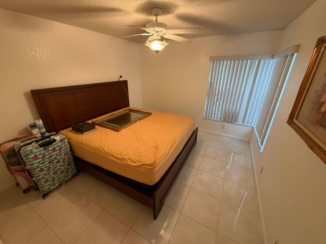 9706 Harbour Lake Circle, Boynton Beach, FL 33437