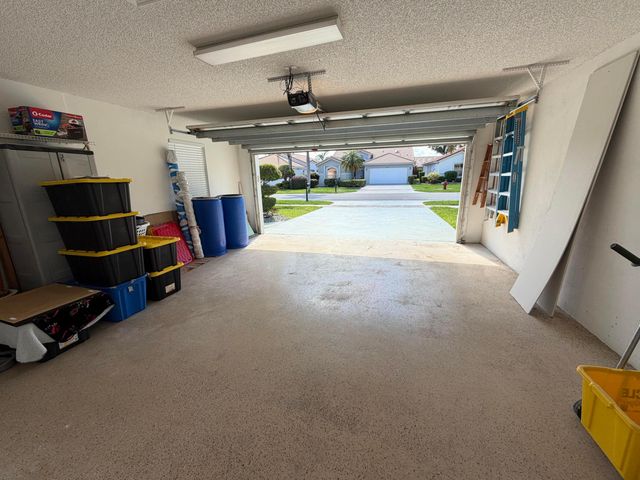 9706 Harbour Lake Circle, Boynton Beach, FL 33437