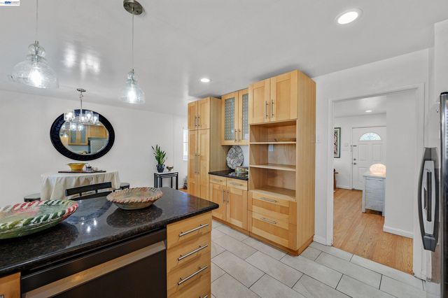 2343 Galway Rd, San Pablo, CA 94806