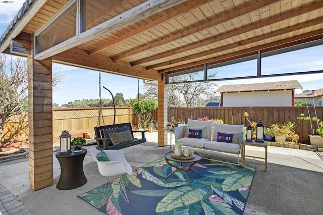 2343 Galway Rd, San Pablo, CA 94806