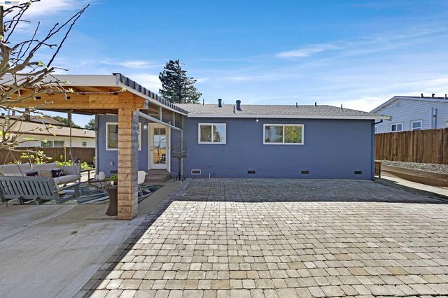 2343 Galway Rd, San Pablo, CA 94806