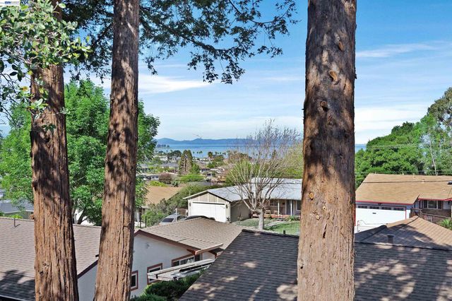 2343 Galway Rd, San Pablo, CA 94806