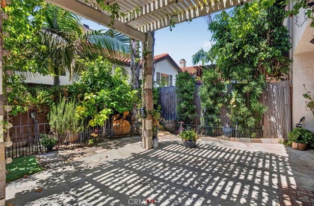 6250 E Quartz, Anaheim, CA 92807