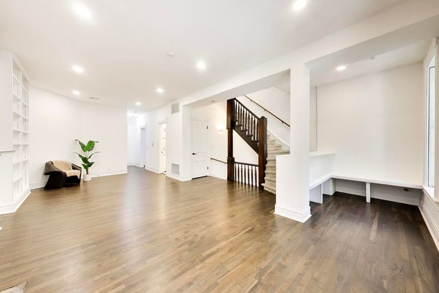 2254 N Fremont Street, Chicago, IL 60614