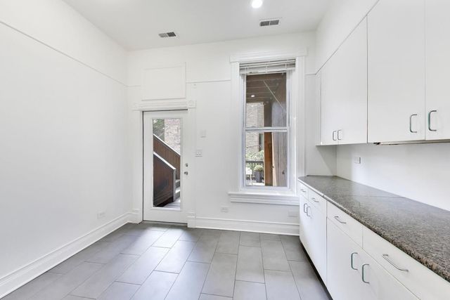 2254 N Fremont Street, Chicago, IL 60614