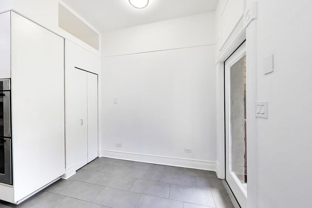 2254 N Fremont Street, Chicago, IL 60614