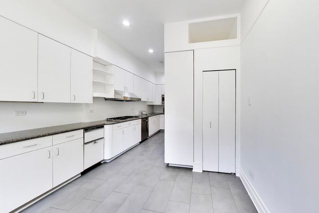 2254 N Fremont Street, Chicago, IL 60614