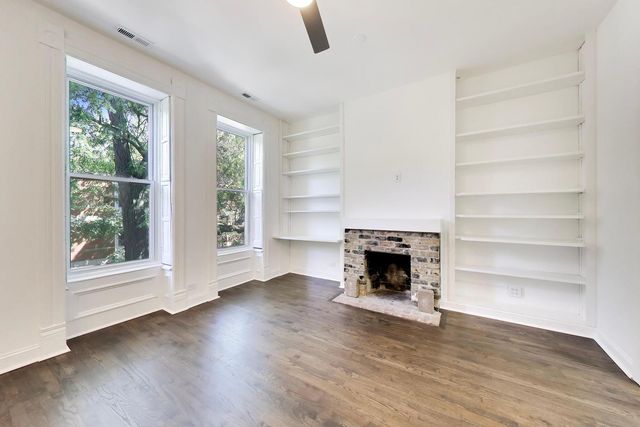 2254 N Fremont Street, Chicago, IL 60614