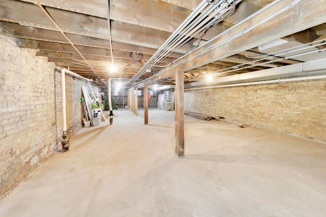 2254 N Fremont Street, Chicago, IL 60614