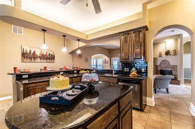 7502 Aborigine St, Corpus Christi, TX 78414