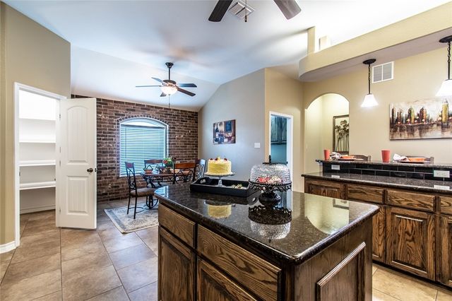 7502 Aborigine St, Corpus Christi, TX 78414