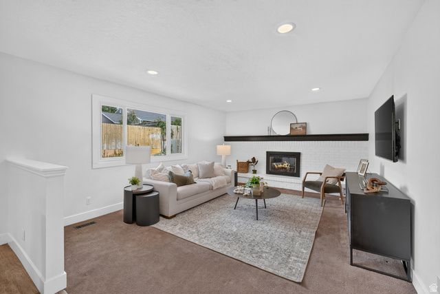 1251 E SAGE RIDGE RD, Sandy, UT 84094