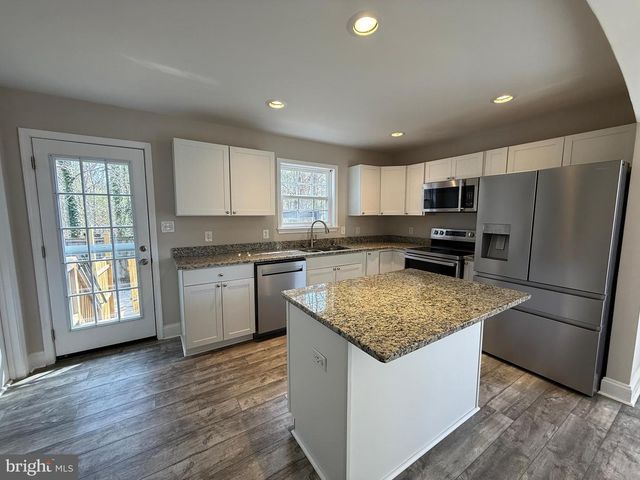 238 5TH ST, Colonial Beach, VA 22443