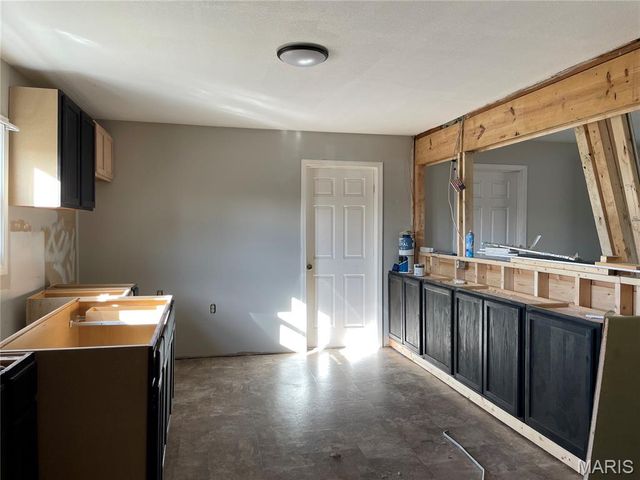 1369 Ripley 142E-16, Doniphan, MO 63935