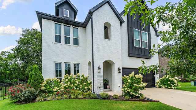 2879 N Whistle Post Drive, Fayetteville, AR 72704