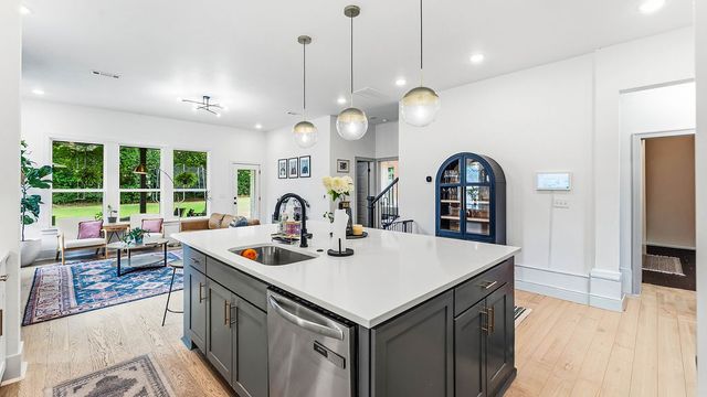 2879 N Whistle Post Drive, Fayetteville, AR 72704