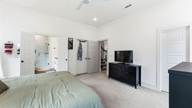 2879 N Whistle Post Drive, Fayetteville, AR 72704
