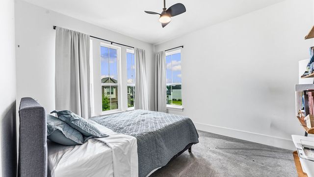 2879 N Whistle Post Drive, Fayetteville, AR 72704