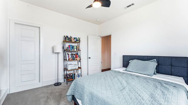 2879 N Whistle Post Drive, Fayetteville, AR 72704