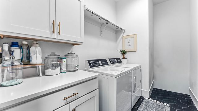 2879 N Whistle Post Drive, Fayetteville, AR 72704