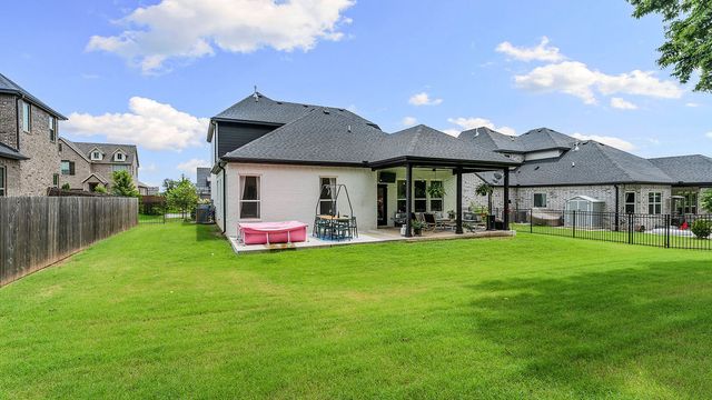 2879 N Whistle Post Drive, Fayetteville, AR 72704