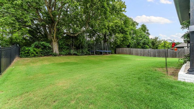 2879 N Whistle Post Drive, Fayetteville, AR 72704