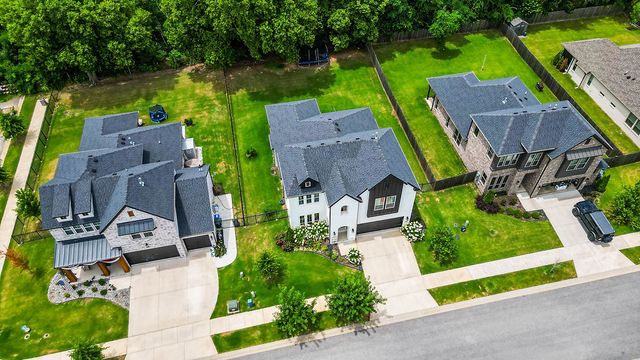 2879 N Whistle Post Drive, Fayetteville, AR 72704