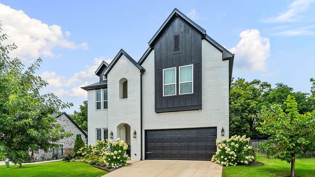 2879 N Whistle Post Drive, Fayetteville, AR 72704