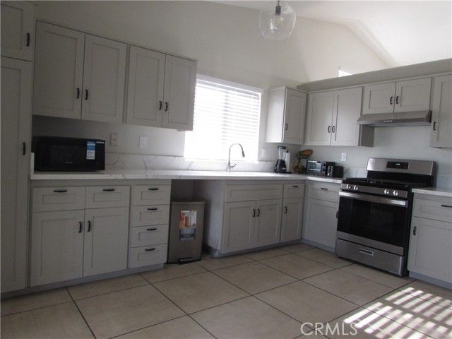 11424 Dartmouth Court, Adelanto, CA 92301