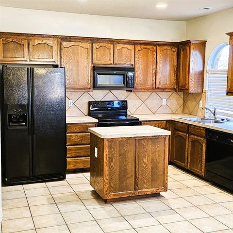 7909 Raton Ridge Lane, Arlington, TX 76002