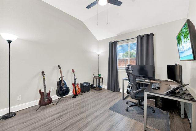 1410 Daffodil Lane, Lewisville, TX 75077