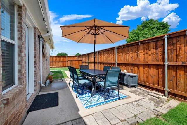 1410 Daffodil Lane, Lewisville, TX 75077