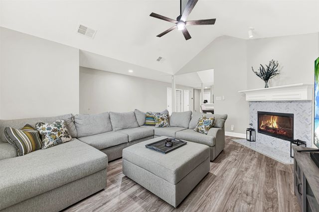 1410 Daffodil Lane, Lewisville, TX 75077