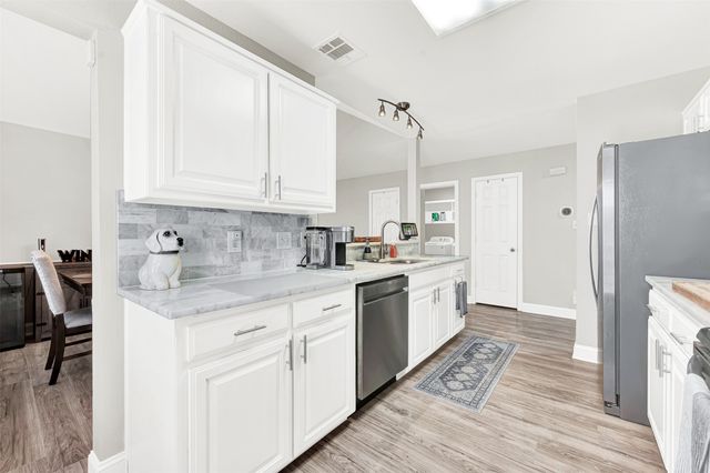 1410 Daffodil Lane, Lewisville, TX 75077